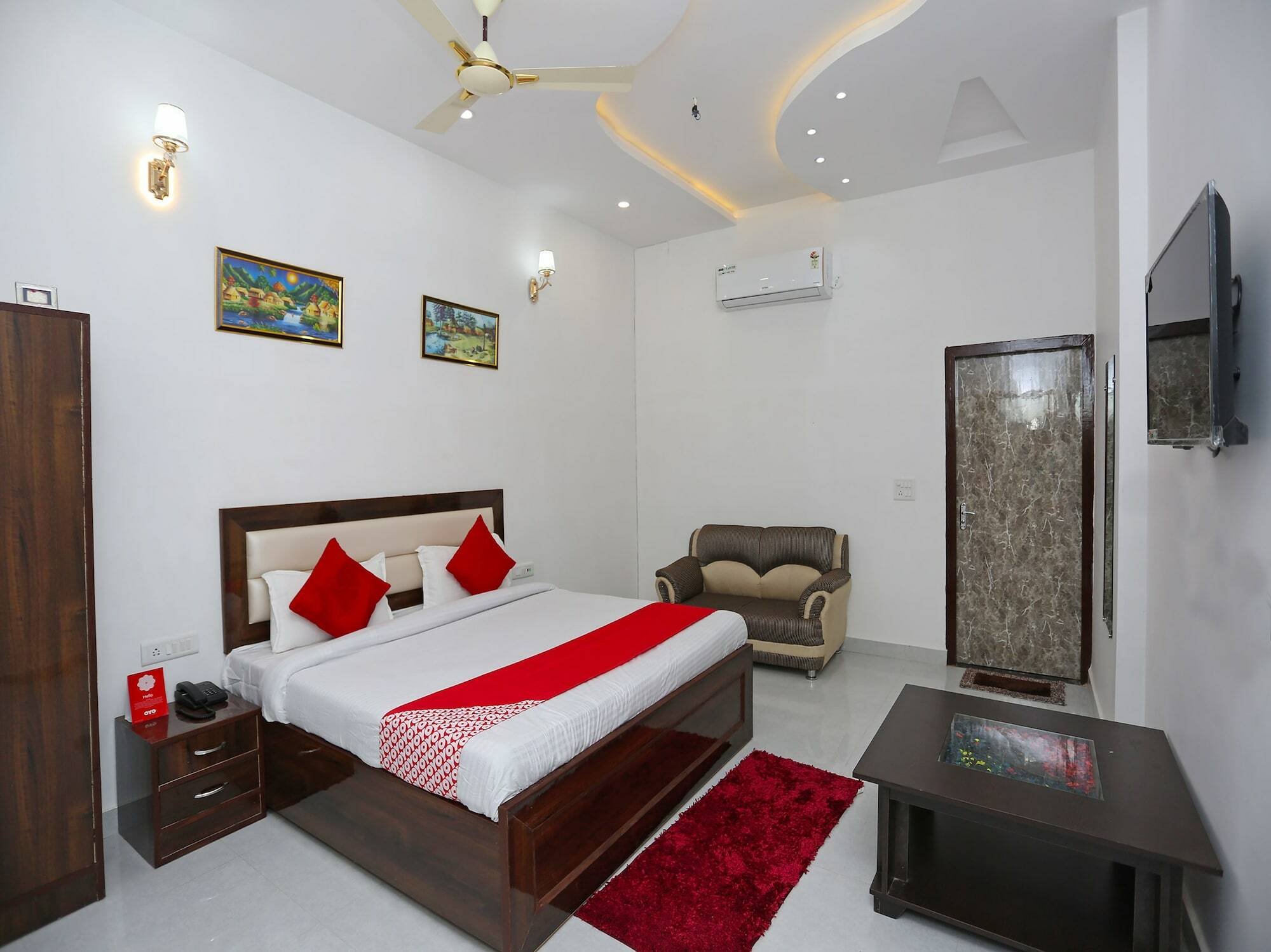 Hotel Rest Palace آغْرا المظهر الخارجي الصورة