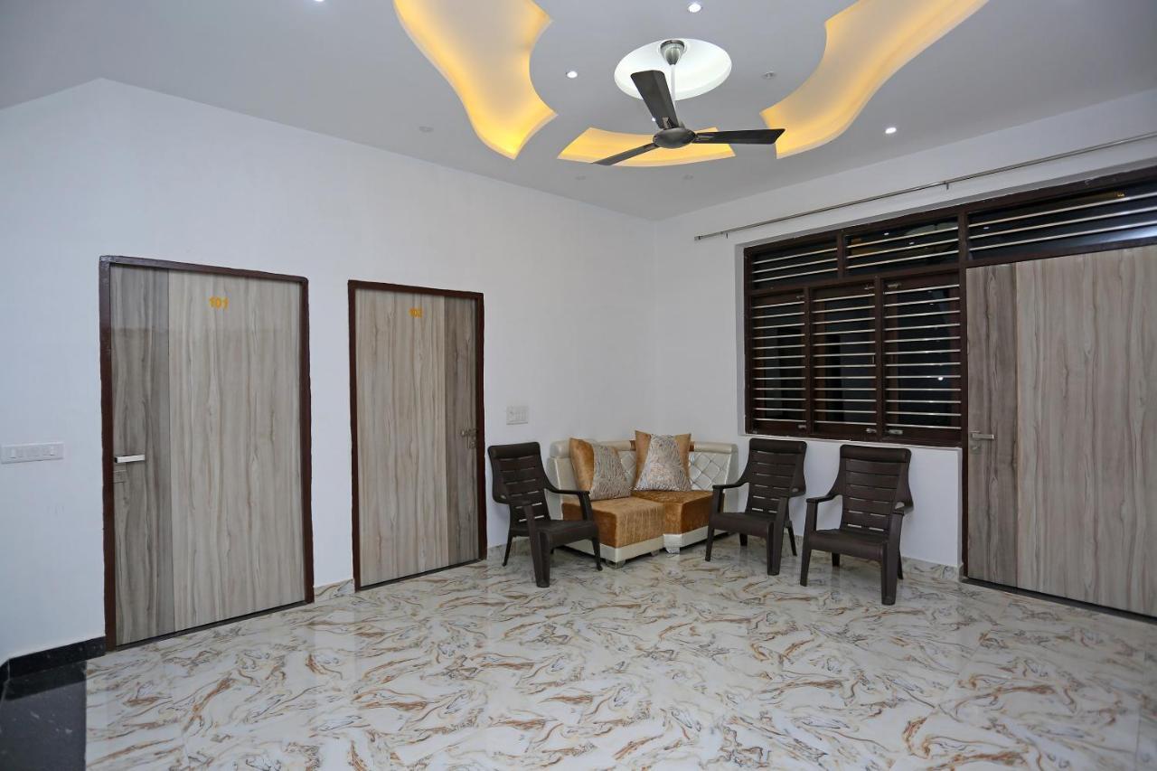 Hotel Rest Palace آغْرا المظهر الخارجي الصورة